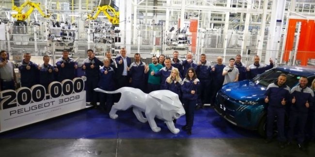   Peugeot     200- Peugeot 3008