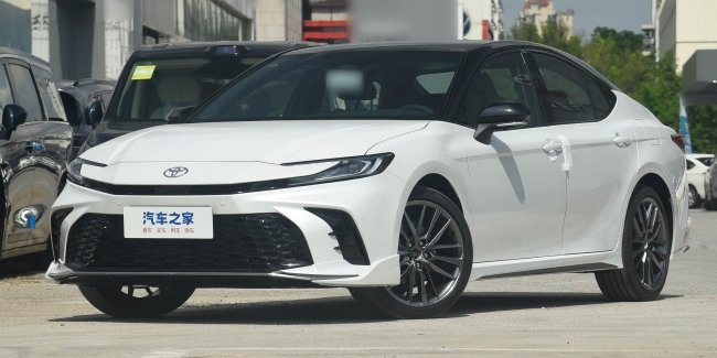 � ���� ������������ Toyota Camry 2026 Sport Lite Edition