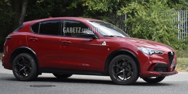 Alfa Romeo Stelvio Luna Rossa    