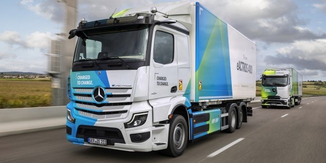 Mercedes-Benz  eActros 400  