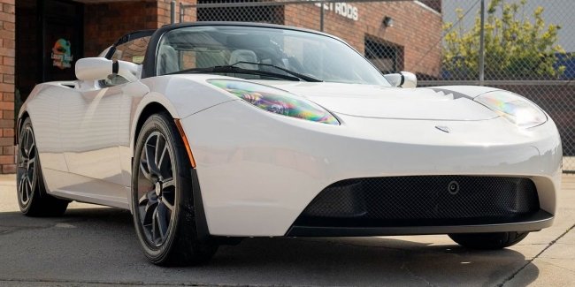 Tesla Roadster 2008    574    