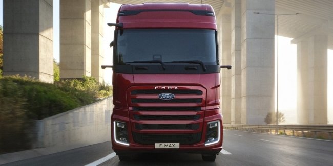 Ford   쳿     F-Max