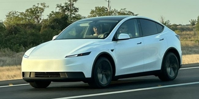 �������� ����� Tesla Model Y �� ���� ������, �� �����������