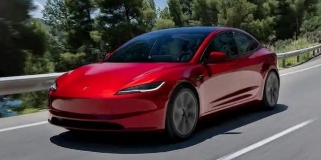 Tesla �������� ����� ���� Model 3 � �����