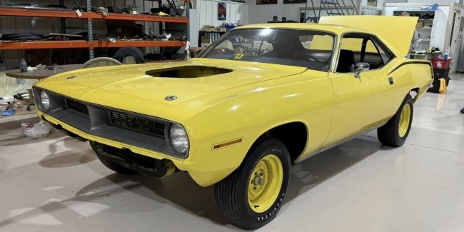 �������� ��������� �������� Plymouth Barracuda Hemi � ������ �����
