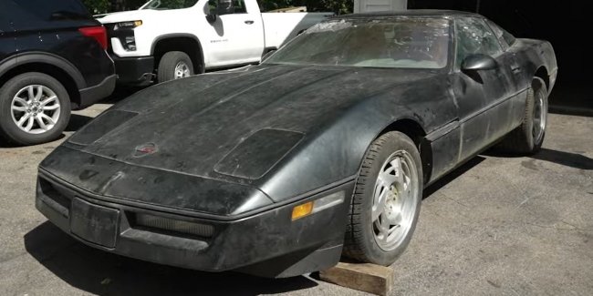 Chevrolet Corvette      30  