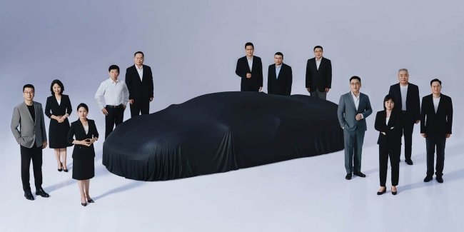 Great Wall  ,    Ferrari SF90