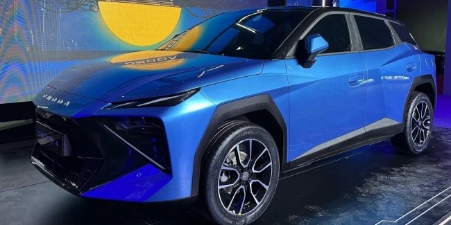 ����� Chery Omoda 4 ���� ������ Lamborghini Urus