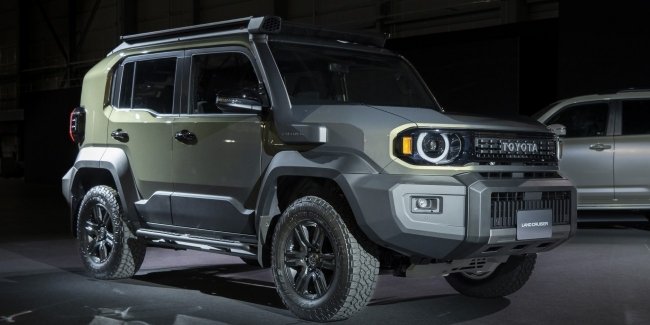 Toyota    Land Cruiser FJ