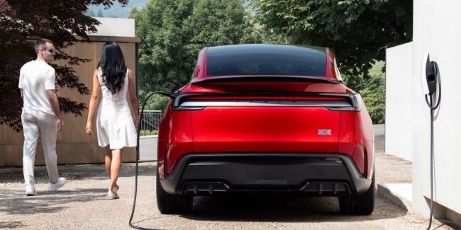 Tesla Model Y ����� ������ ������������� ����� ����� ����