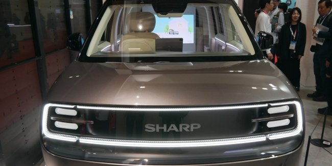 Sharp ������� ��� ����� ������ ����