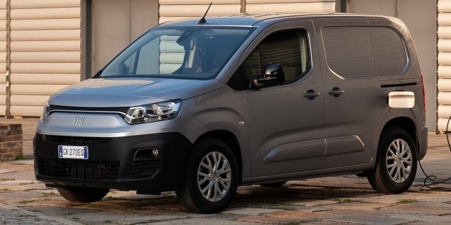 Fiat Doblo �������� � �������� ���� Turns 25