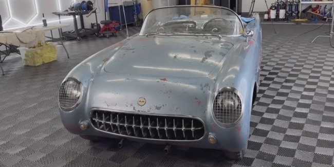 ���������� Chevrolet Corvette 1954 ���� ������� � ���