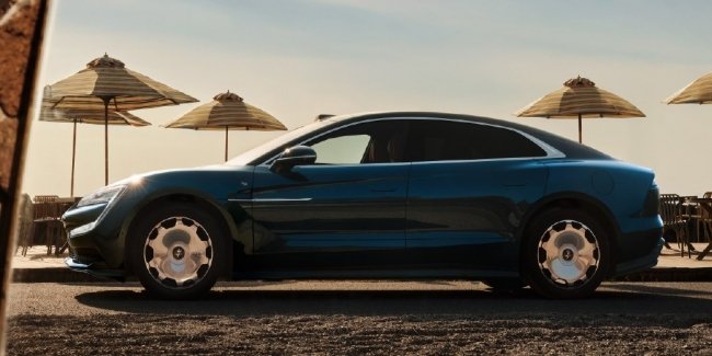 BYD       Yangwang U7