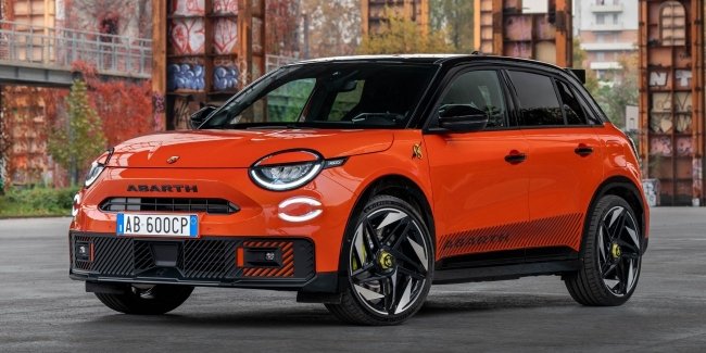 Abarth 600e ������� ������ ����� Competizione