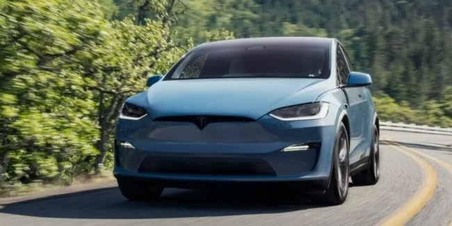 Tesla Model X 2026   