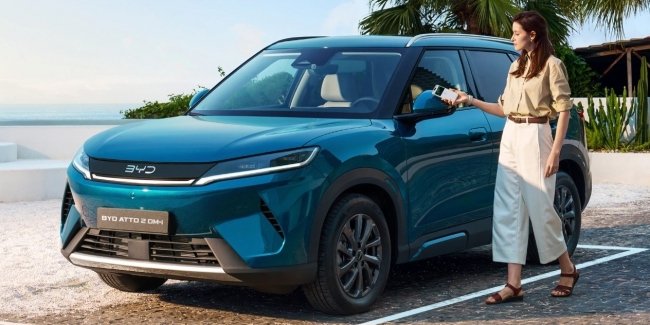 BYD ����������� � ����� �������� SUV Atto 2 DM-i