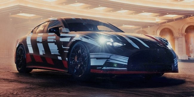  Mercedes-AMG GT 4-Door Coupe   -