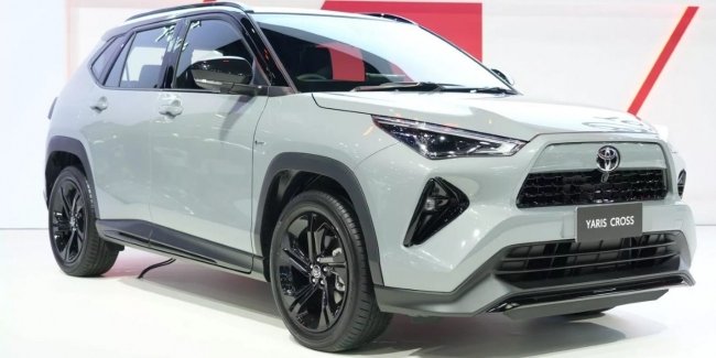 �������� Toyota Yaris Cross ������� ����� Nightshade