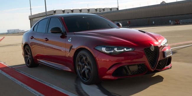 Alfa Romeo �������� ��� �������� ���� Quadrifoglio Collezione