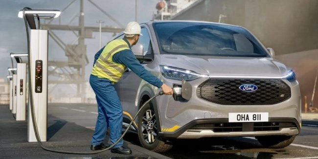   Ford E-Transit Custom 