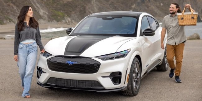 Ford Mustang Mach-E 2026    