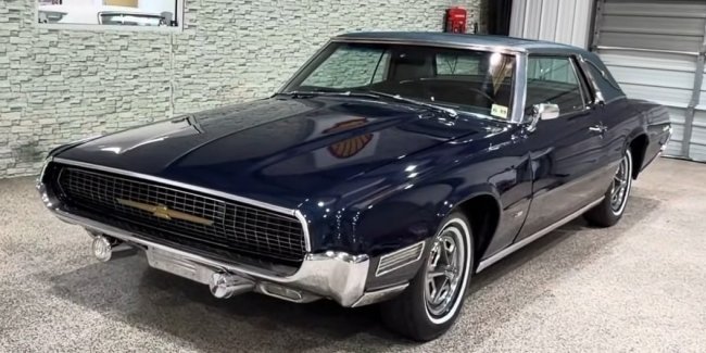     Ford Thunderbird Apollo 1967 