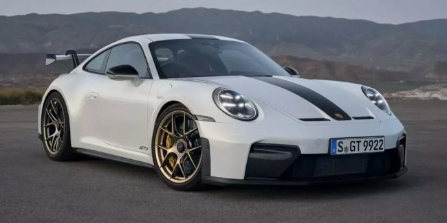 Pirelli     Porsche 911 GT3