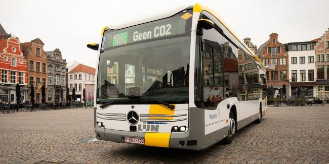 �������� Daimler Buses �������� ���������� �� 500 �����������
