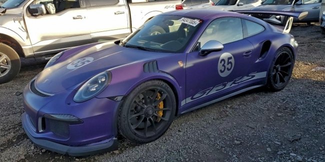 �� ������� ��������� Porsche GT3 RS � ���������� �������