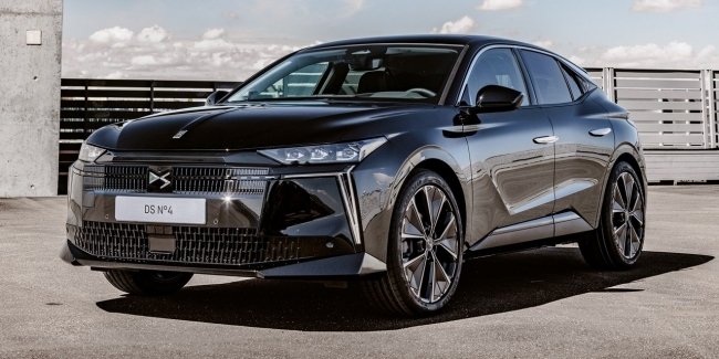 ����� DS N�4 ��� � ������: �� ����� �������, �������, �������������