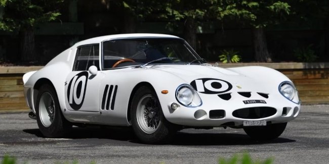�� ������� ��������� ������ � ��� ���� Ferrari 250 GTO