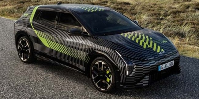 KIA ������� ����������� ����������� ���-���� EV4 GT