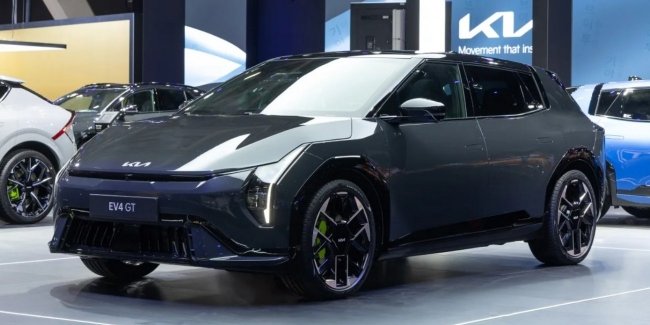 KIA ����������� ���-���� EV4 GT
