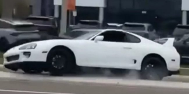 � ������ ������� �������� ����� � ��������� Supra Mk4