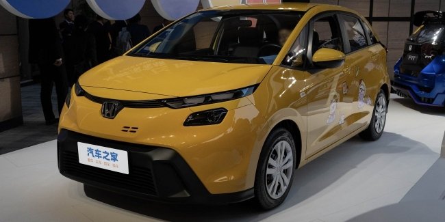 ��������� Honda Fit ����������� ��������