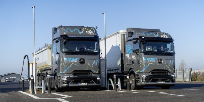 Mercedes-Benz Trucks ��������� ��������� ������� ������� � �������� ������