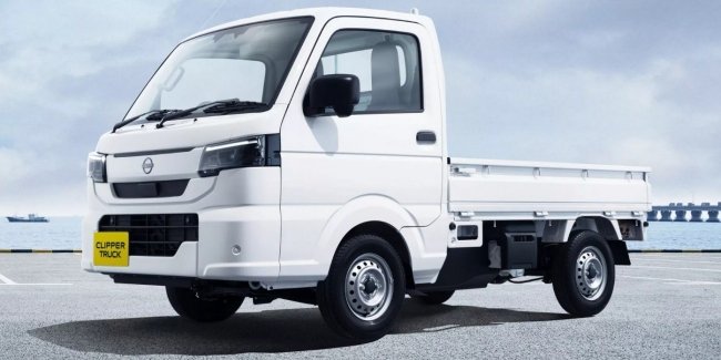 Nissan ������ ������� ������� Clipper Truck