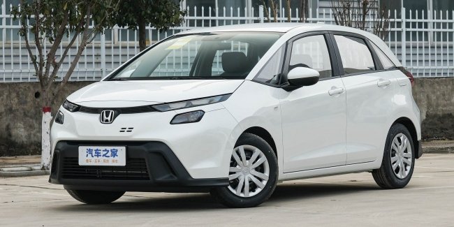 ����� Honda Fit � ������� ������� ���� ����� � ����