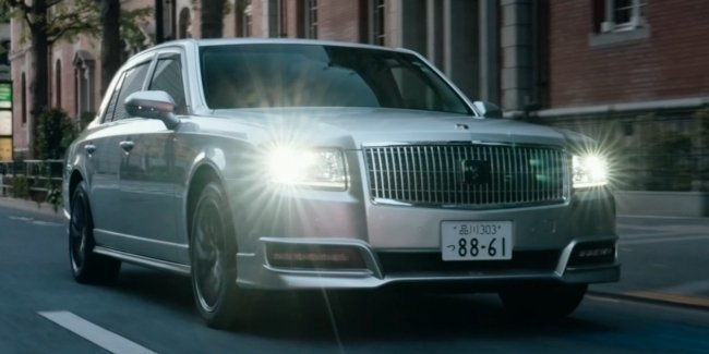 ������� Toyota Century ������������ � ������