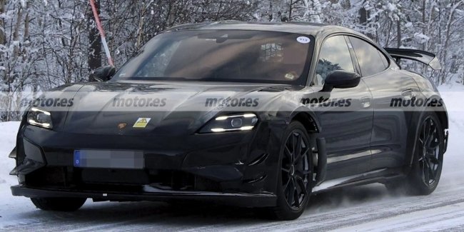 ������������� Porsche Taycan ��������� ����� �����