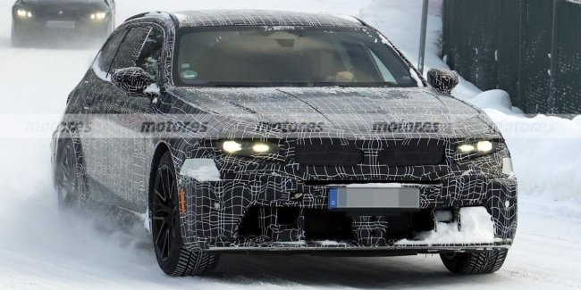 �������� BMW ������ �� ����� ����� ��������� M5 Touring