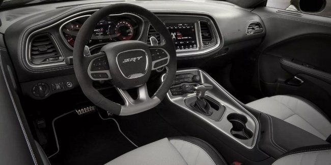 Stellantis ���������� ������ ����� � 2 ��� ���������