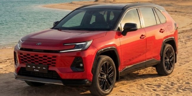 Toyota ������������� RAV4 � ���������� �������� �� ��������� ����