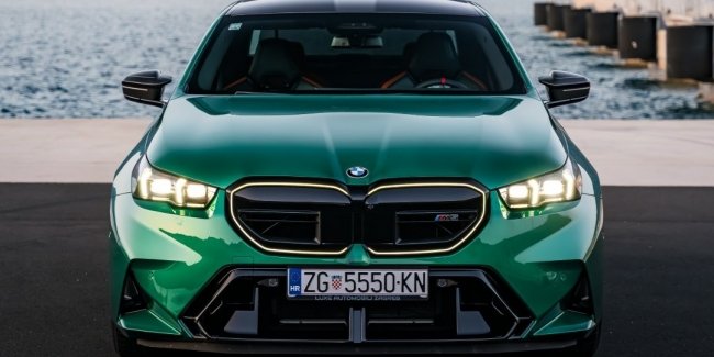 BMW M �������� ����� ���� ����������� ������ 30 �������
