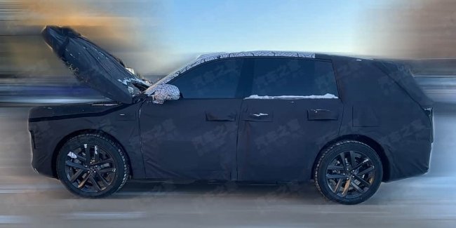 ��������� Li Auto L7 �������� �� ����