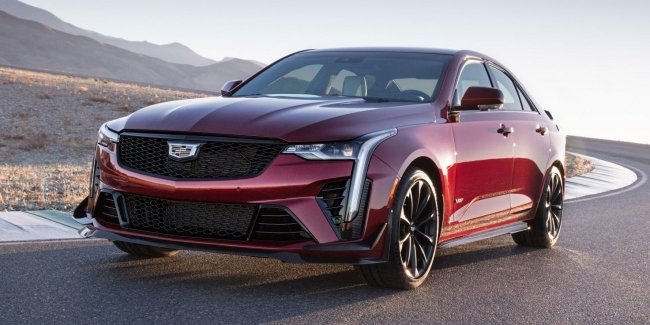 Cadillac CT4 ��������� ��������� � ������