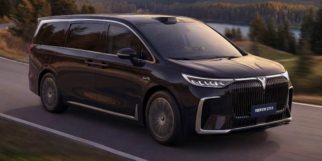 � ���� ���������� ��������� ������ Voyah Dreamer Champion Edition