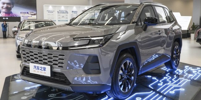 � ���� ������������ ��������� ����� Toyota Wildlander Air