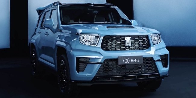 ��������� Tank 700 ������������ � ����